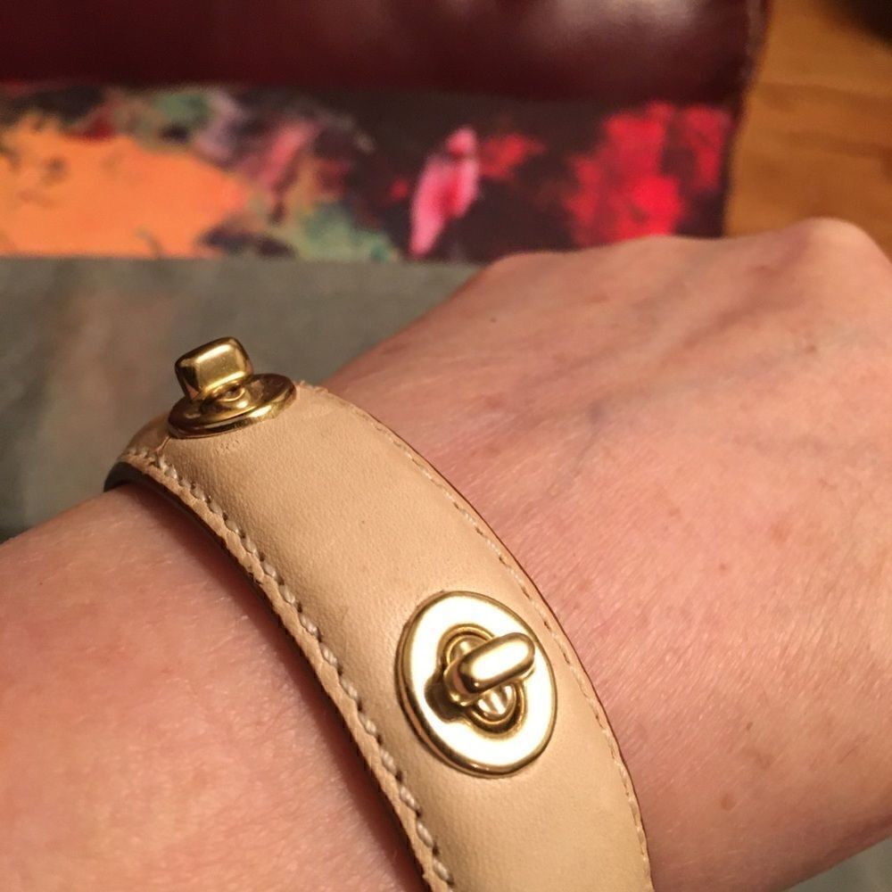 Coach Turn Key Leather Bracelet - Picture 7 of 8